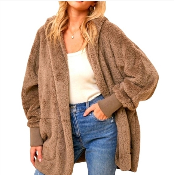 HEM & THREAD One Size Ultra Soft & Plush Cape w/Tuxedo Trim & Hood | NWT‼️ - Picture 1 of 12